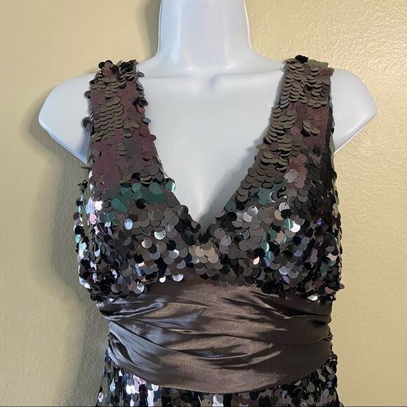 FOREVER 21 Beautiful Sequined Party Mini Prom Dress - Picture 3 of 14
